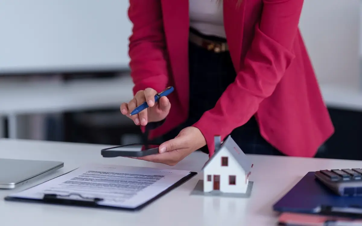 Asesores Inmobiliarios